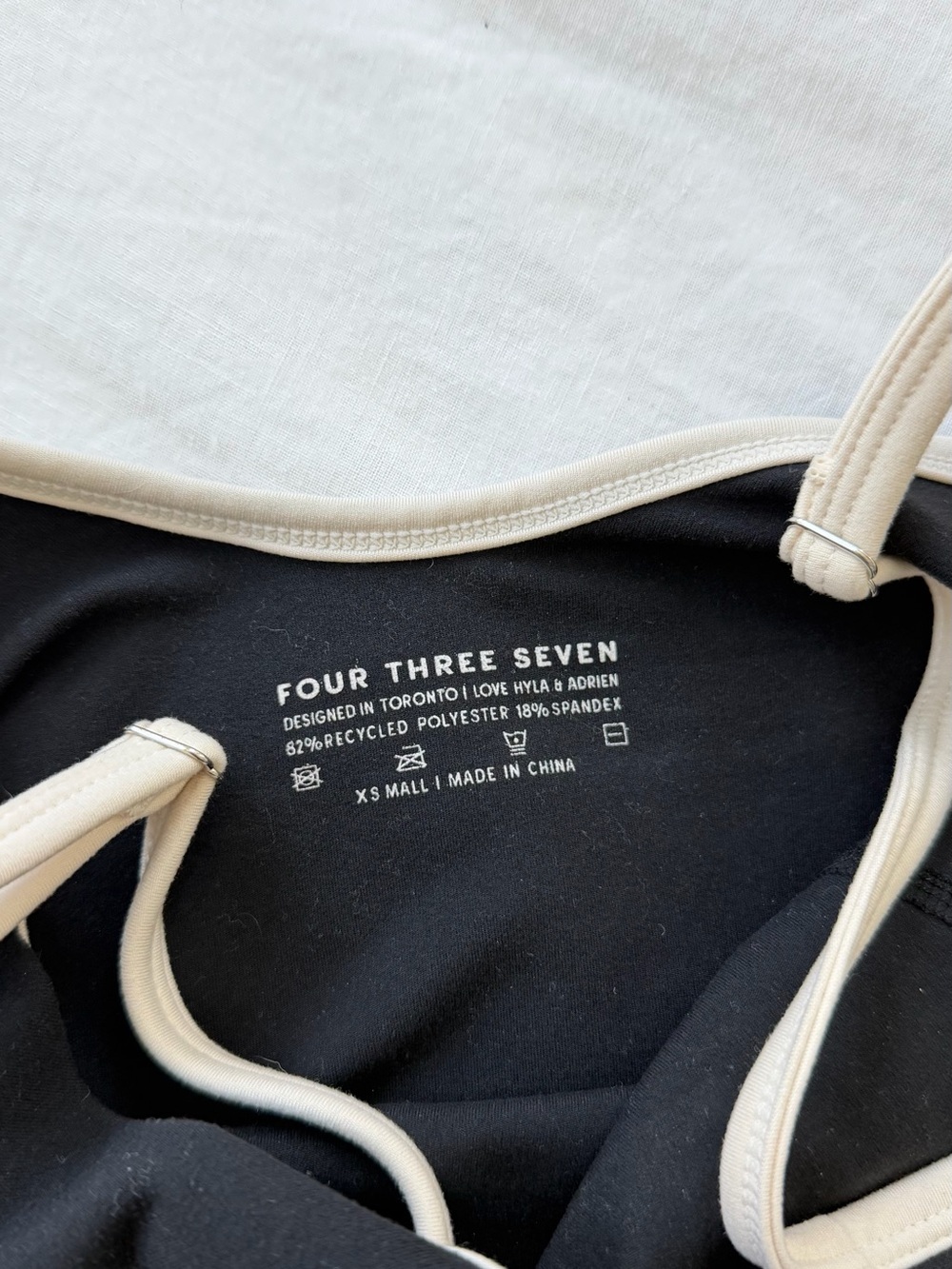 437 The Onesie Black & Cream - XS - Picture 5 of 5